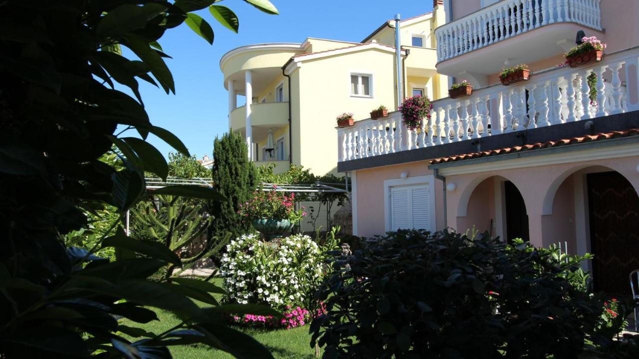 Apartments Ravlic Malinska Luaran gambar