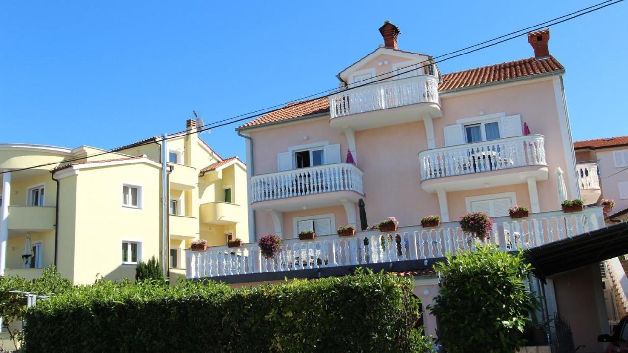 Apartments Ravlic Malinska Luaran gambar